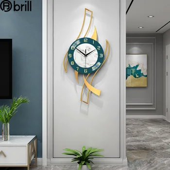 Скандинавските прости стенен часовник с Модерен дизайн Луксозни творчески часовник Стенен начало декор Хол Clcok Wall Art Decor Reloj рисувани Стенни подарък