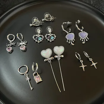 Сладки готини момичета, асиметрични розови обеци-пръстени във формата на замък с кристали, корейската мода, красиви обеци за жени, обеци-халки